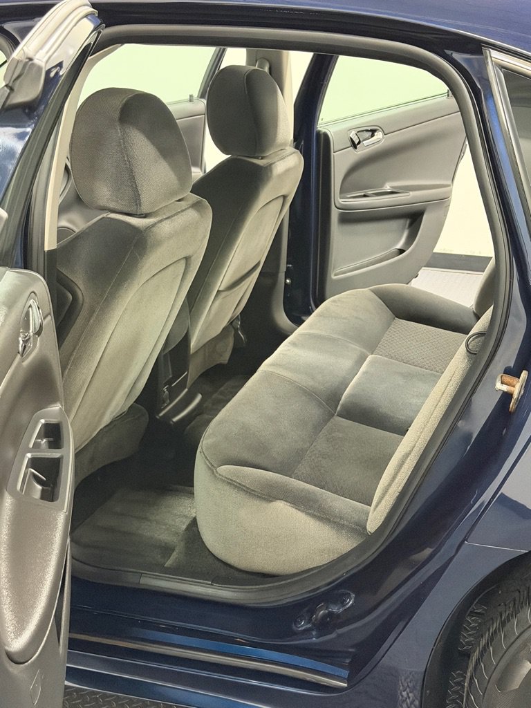 Used 2012 Chevrolet Impala LS FWD image 9