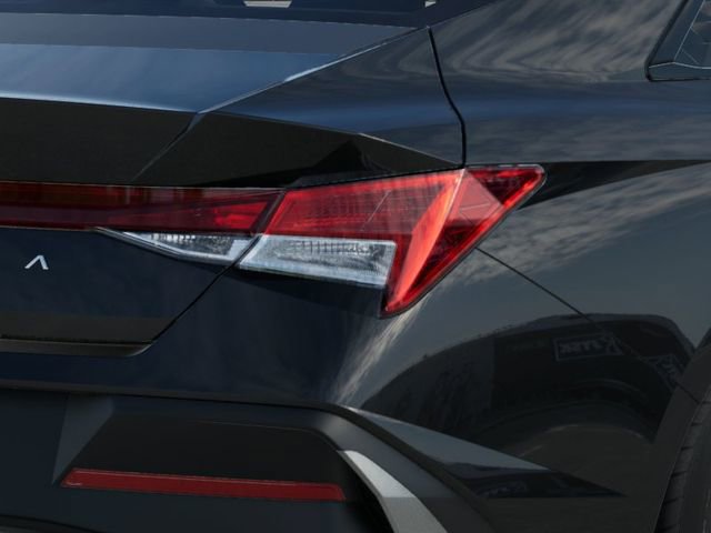 New 2026 Hyundai Elantra SE FWD image 10