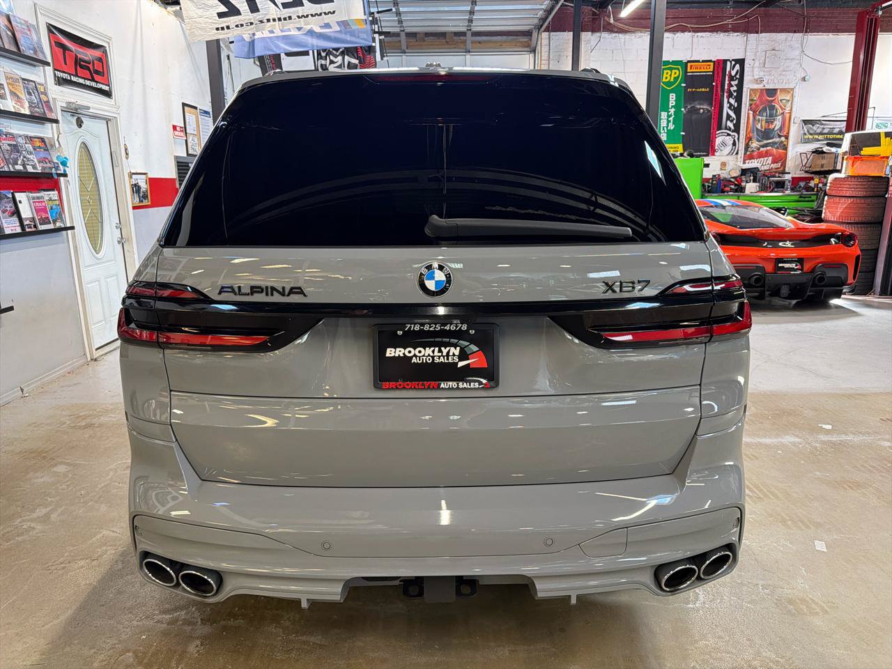 Used 2023 BMW ALPINA XB7 AWD/4WD image 7