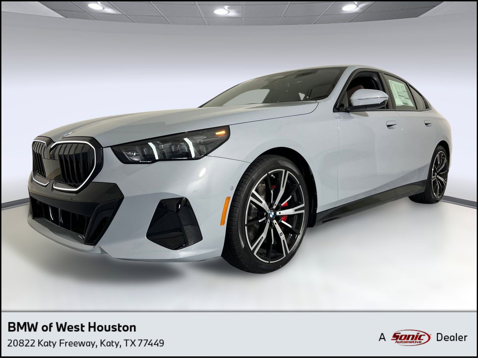 New 2026 BMW 530i xDrive w/ M Sport Package