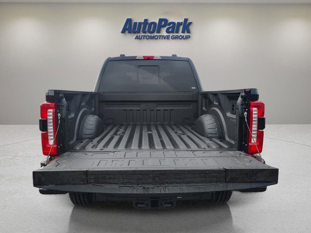 New 2026 Ford F350 Lariat w/ Black Appearance Package image 7
