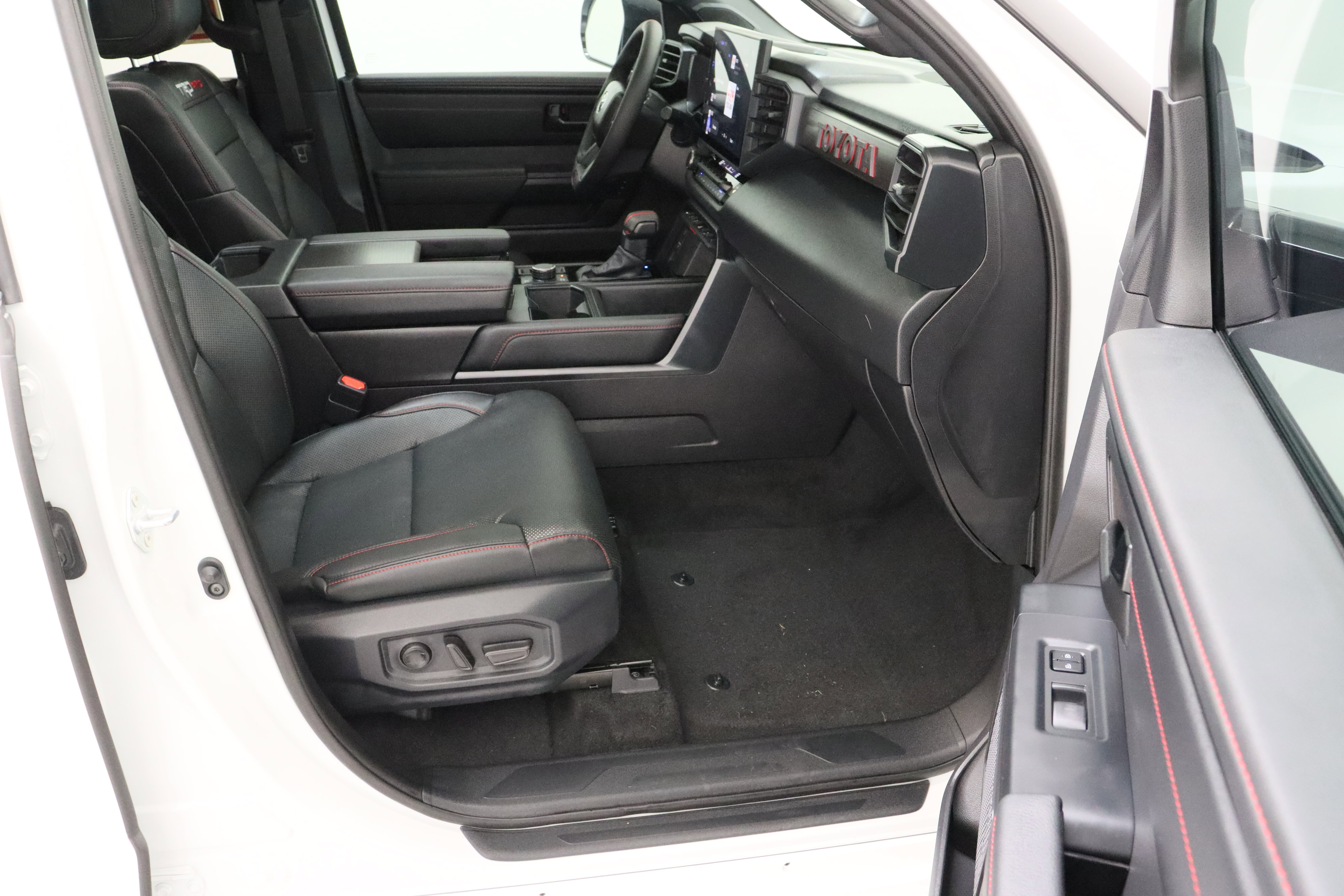 Certified 2026 Toyota Sequoia TRD Pro AWD/4WD image 44
