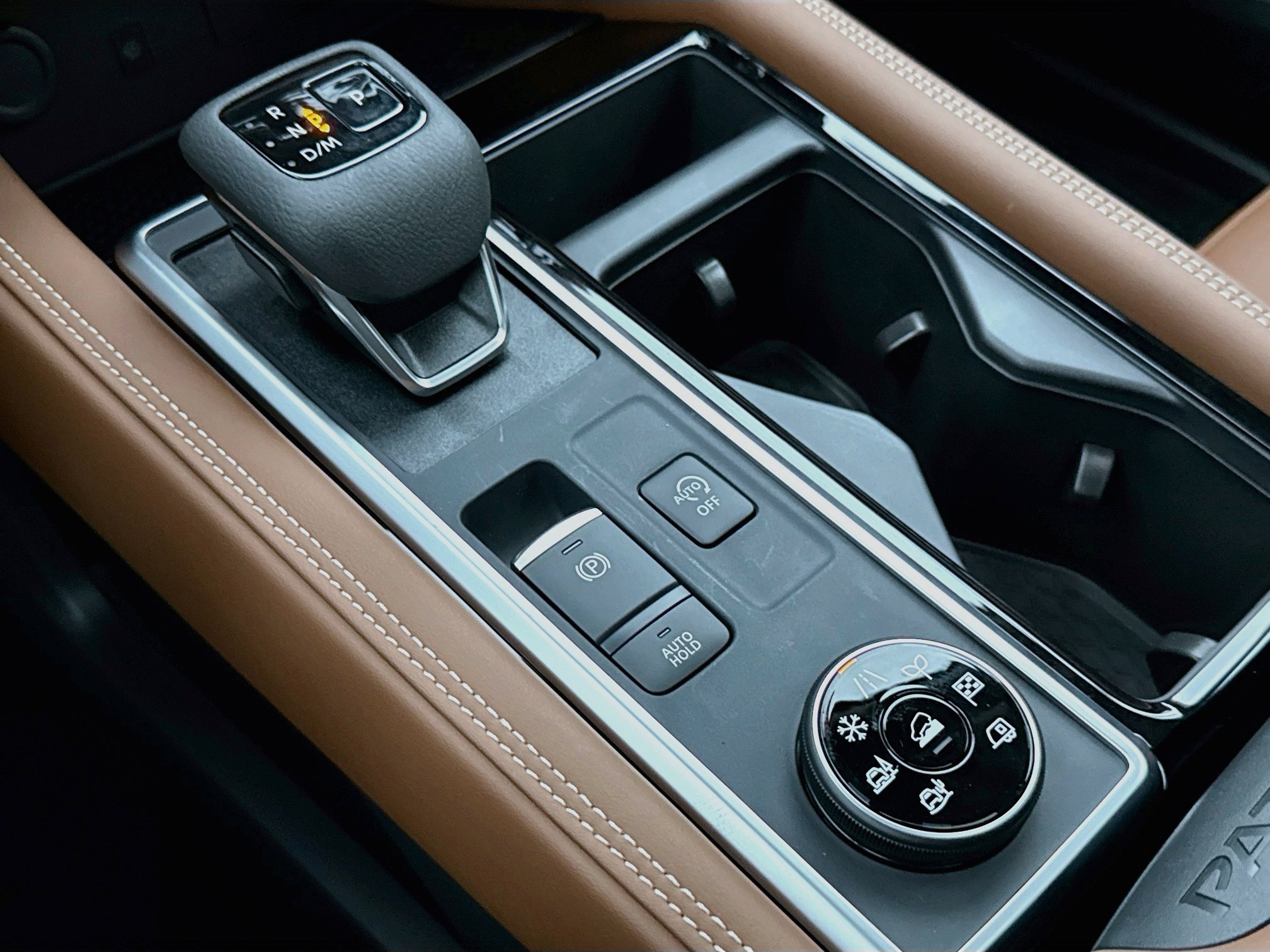 New 2026 Nissan Pathfinder Platinum AWD/4WD image 15
