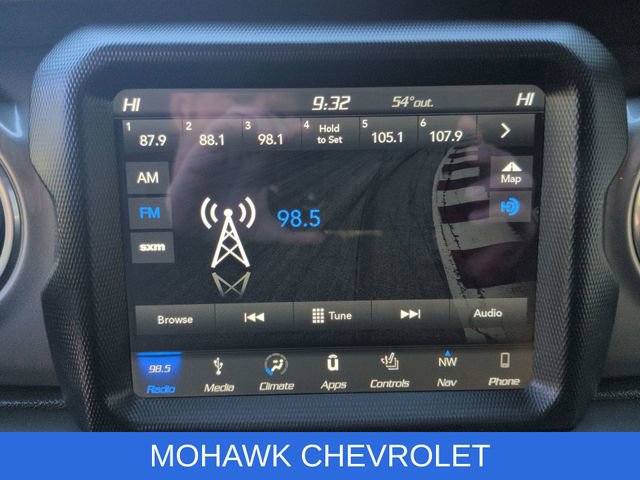 Used 2018 Jeep Wrangler Unlimited Sahara AWD/4WD image 14