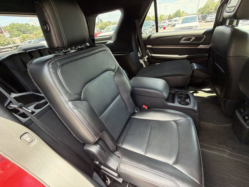 Certified 2017 Ford Explorer Limited AWD/4WD image 30