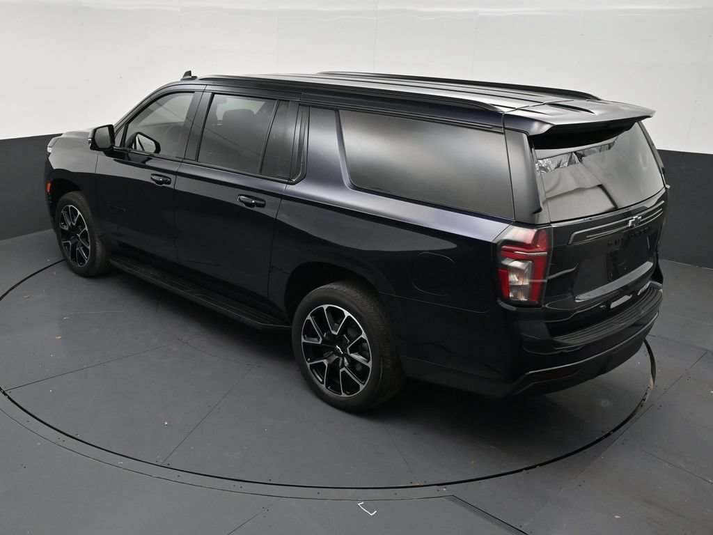 Used 2024 Chevrolet Suburban RST w/ Luxury Package RWD image 14