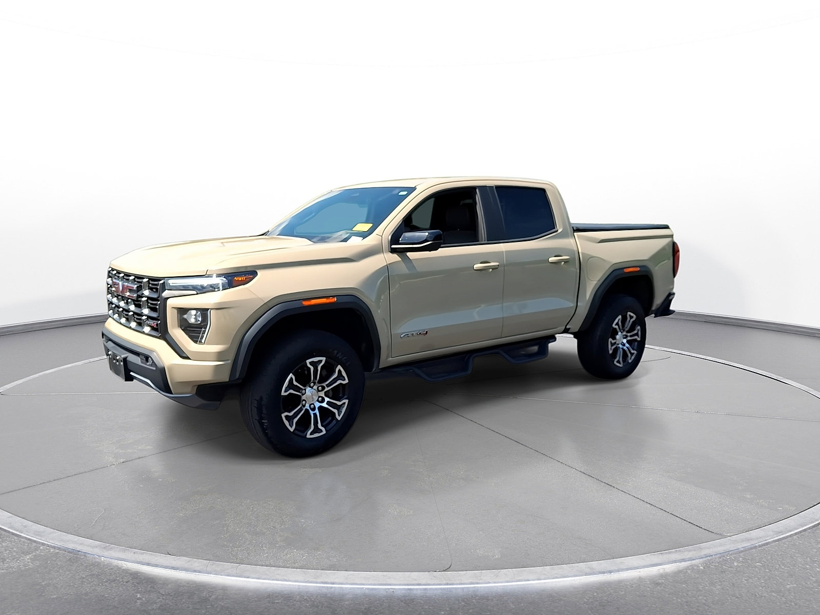 Used 2023 GMC Canyon AT4 w/ AT4 Premium Package AWD/4WD image 4