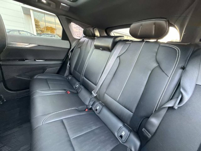 Certified 2025 Cadillac Optiq Sport 2 w/ LPO, Floor Liner Package AWD/4WD image 29