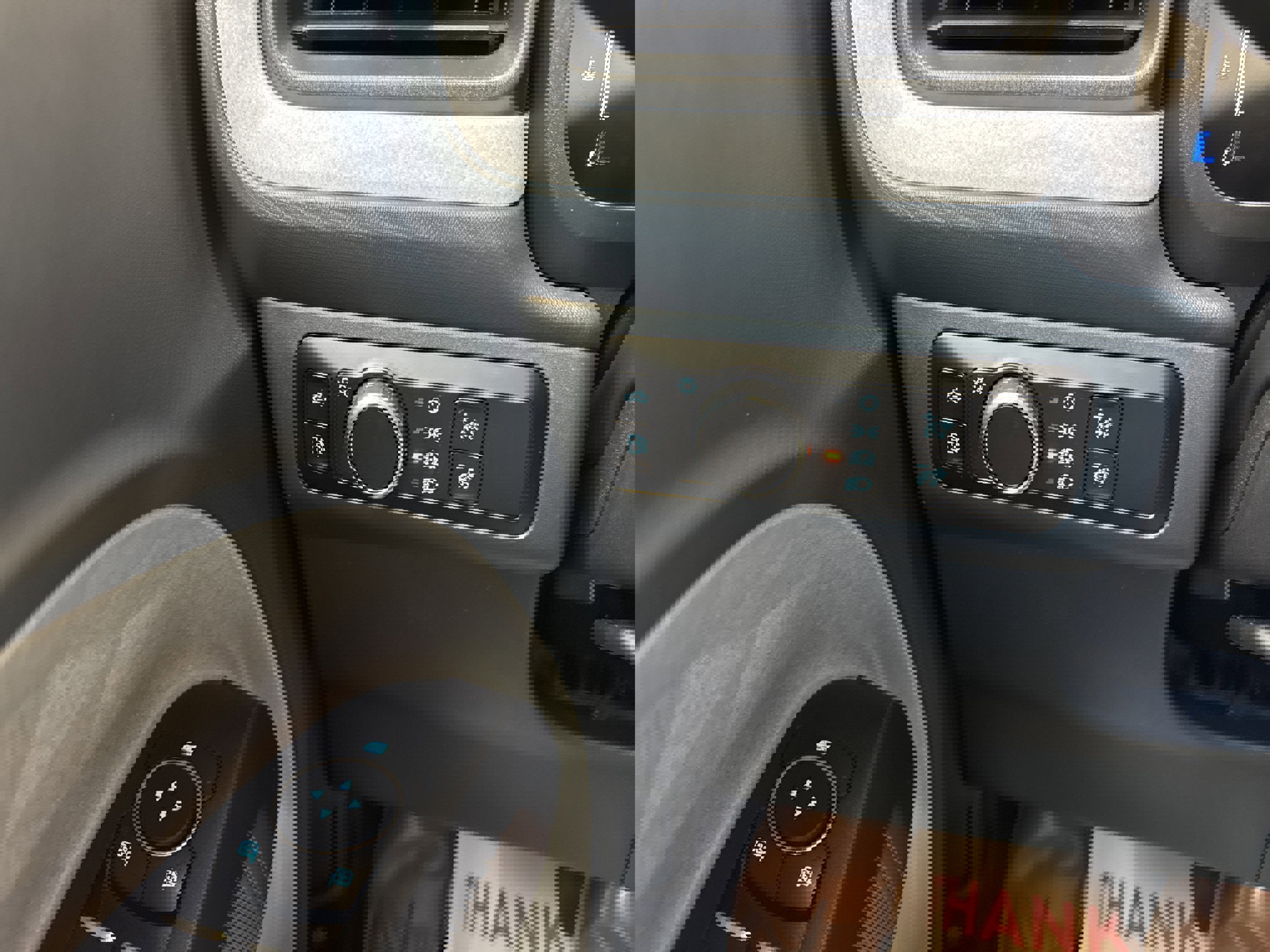 New 2025 Ford Maverick XLT FWD image 30