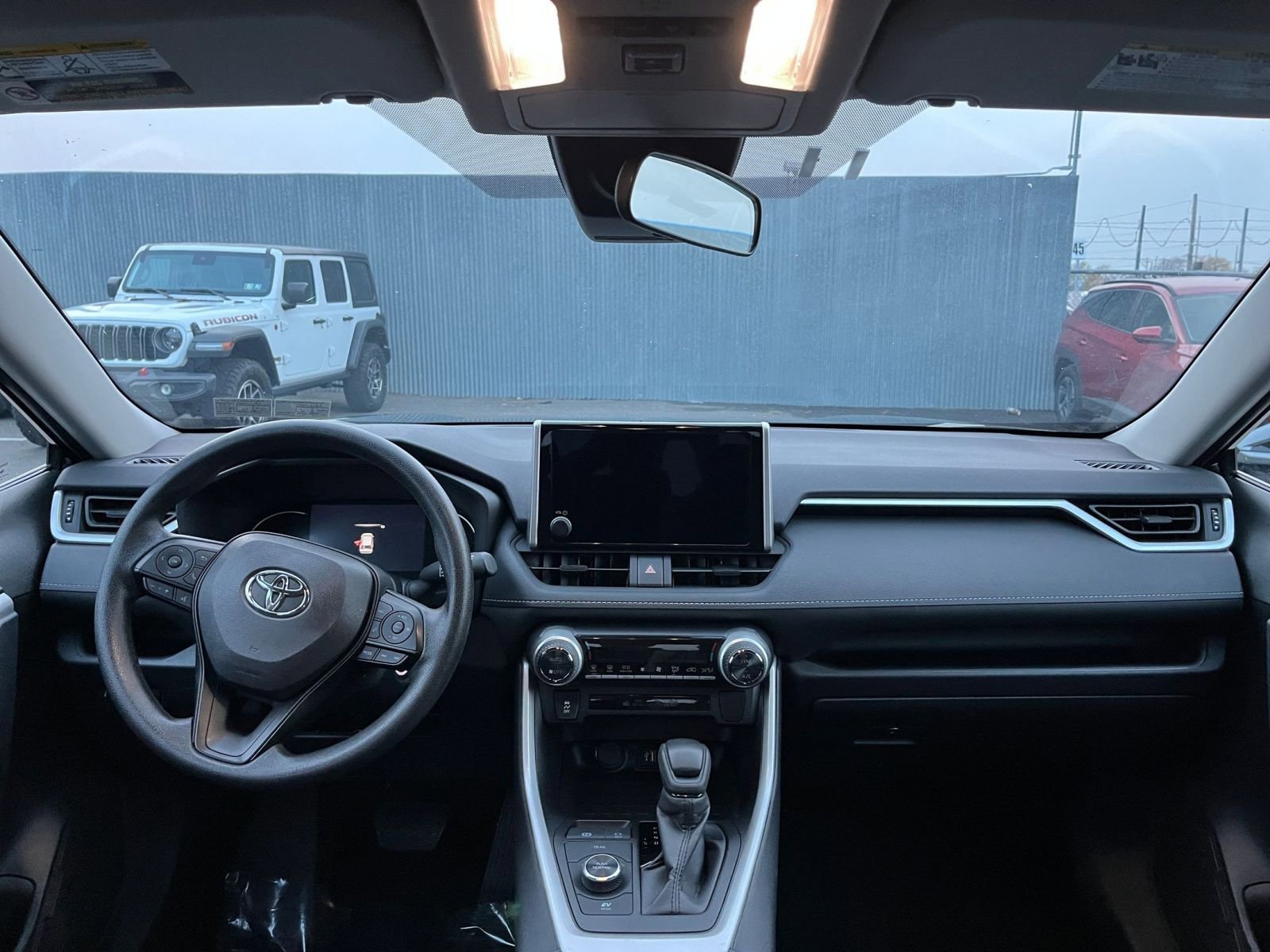 Used 2025 Toyota RAV4 LE image 32