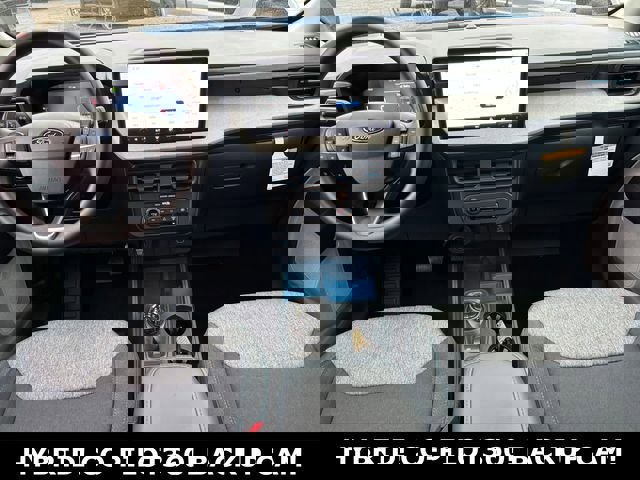 New 2025 Ford Maverick XLT image 6