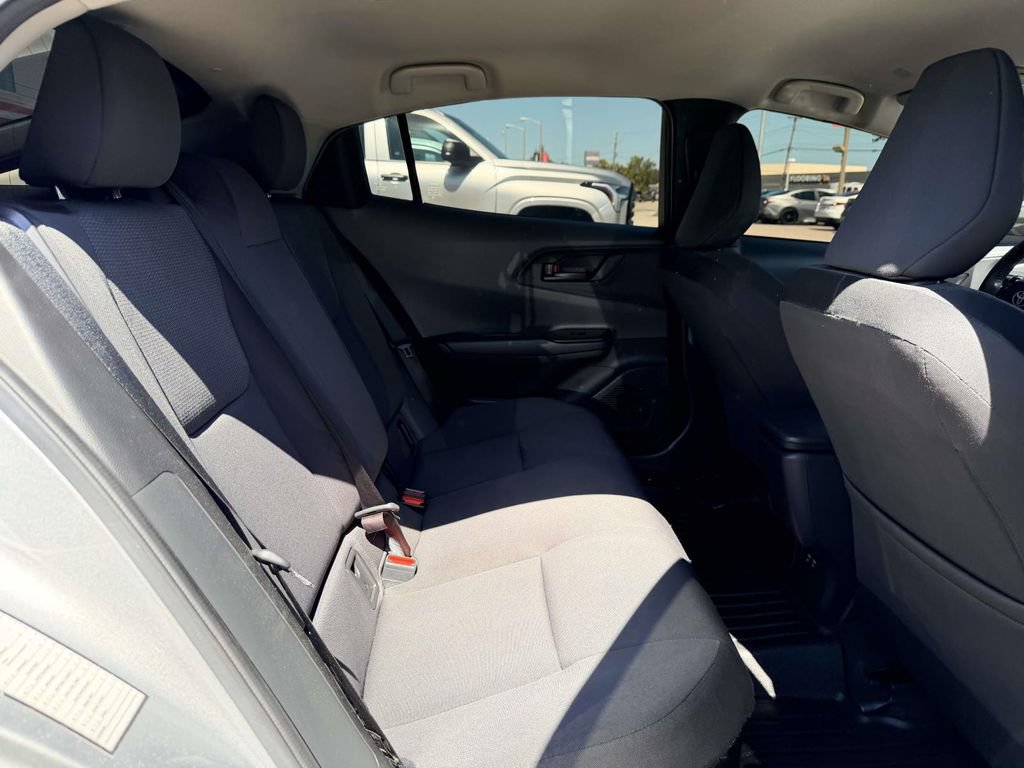 Certified 2023 Toyota Prius LE FWD image 14