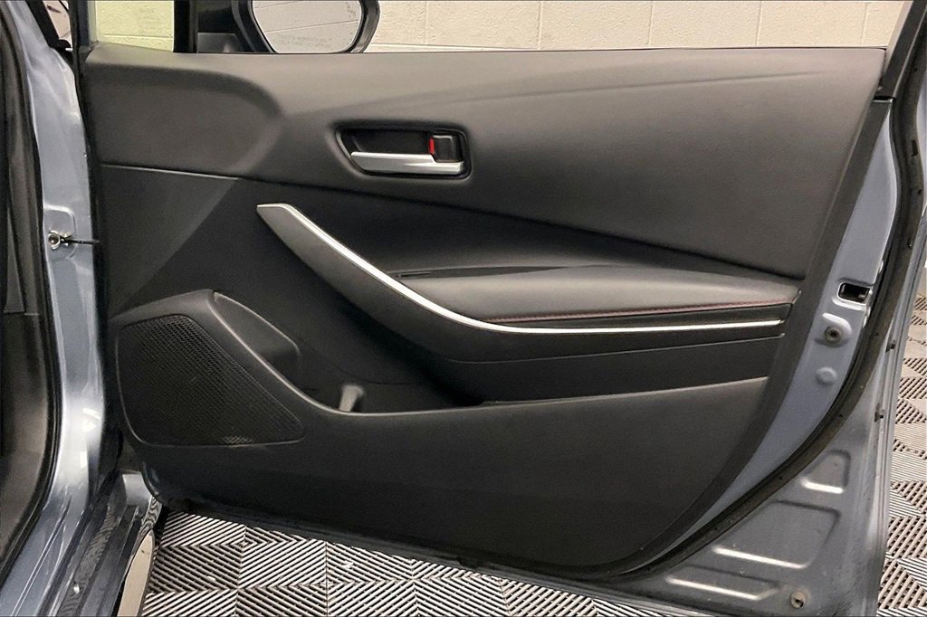 Used 2023 Toyota Corolla SE w/ SE Premium Package image 24