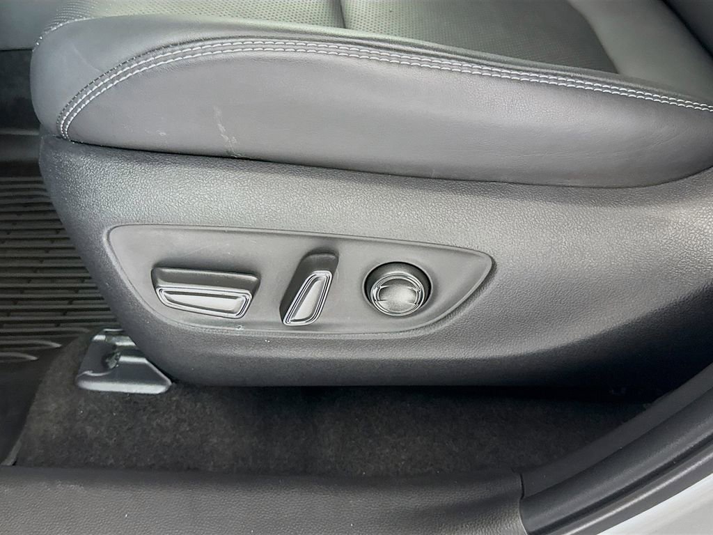 Used 2022 Toyota RAV4 Limited w/ Limited Grade Weather Package image 21