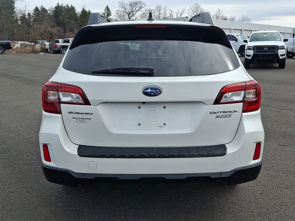 Used 2017 Subaru Outback 2.5i Premium image 5