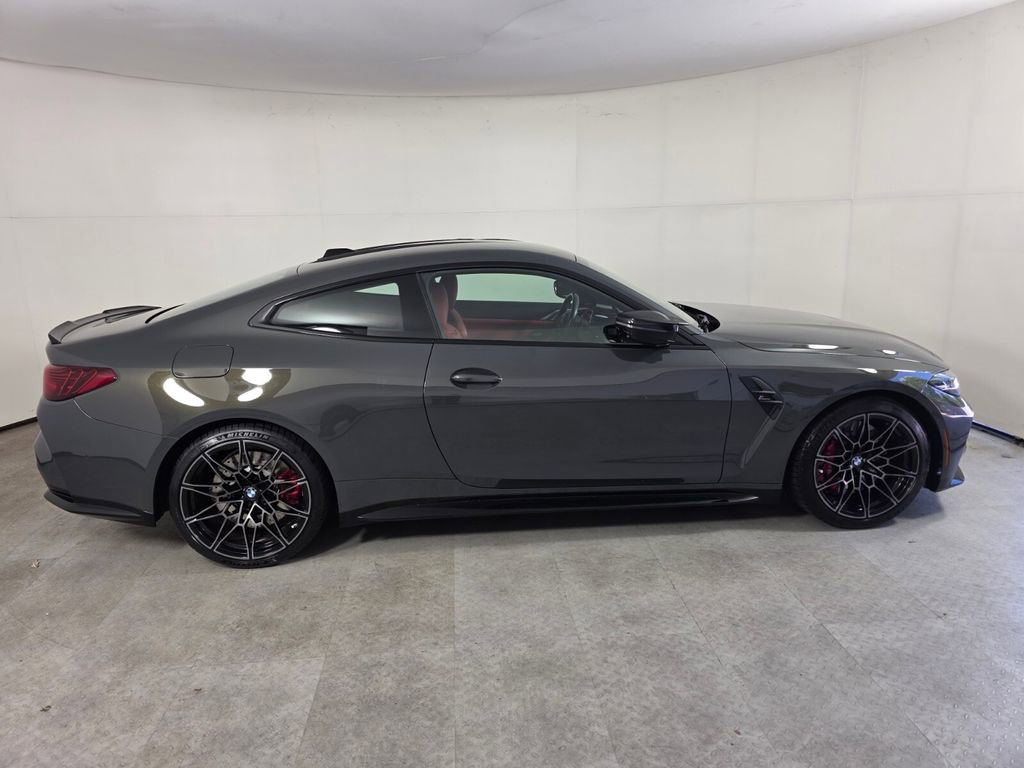 Used 2025 BMW M4 Competition RWD image 3