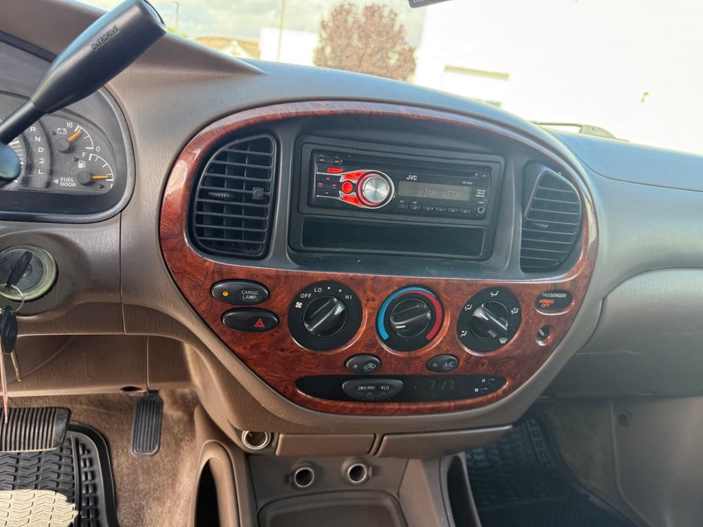 Used 2004 Toyota Tundra Limited w/ Towing Pkg AWD/4WD image 13