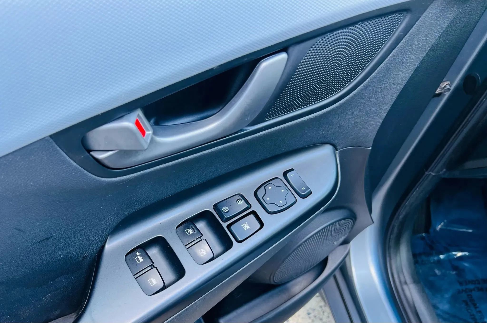 Used 2020 Hyundai Kona Ultimate image 27