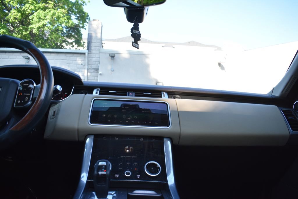 Used 2019 Land Rover Range Rover Sport HSE AWD/4WD image 31