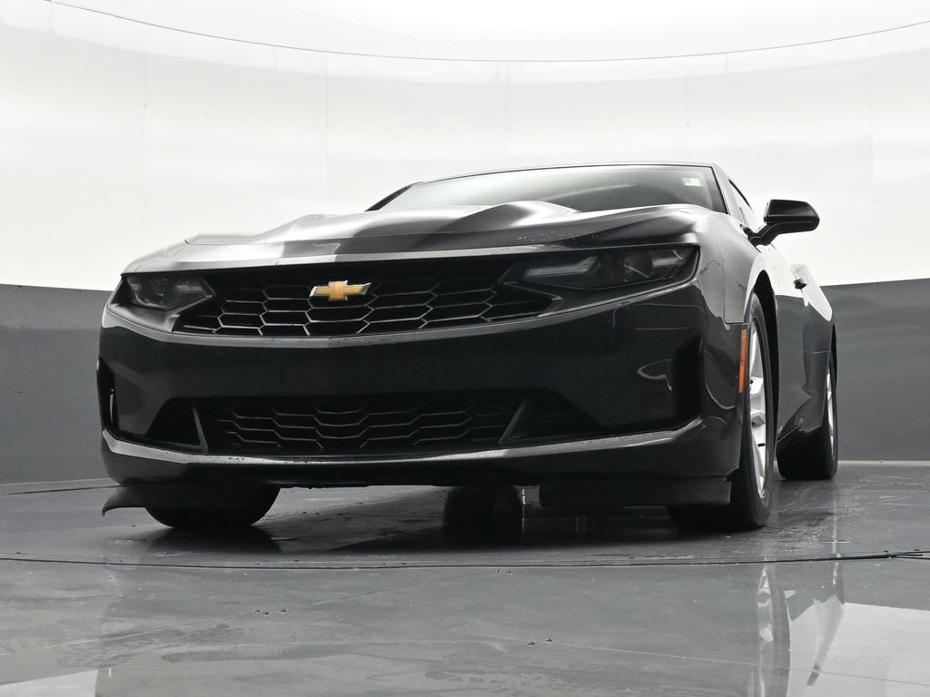 Used 2019 Chevrolet Camaro LS image 29
