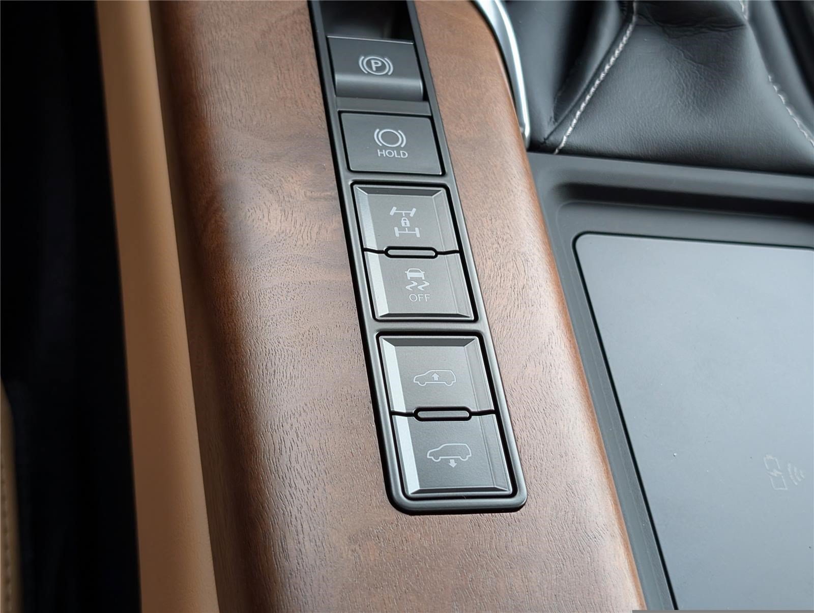 New 2026 Lexus LX 600 4WD w/ Appearance Package image 25