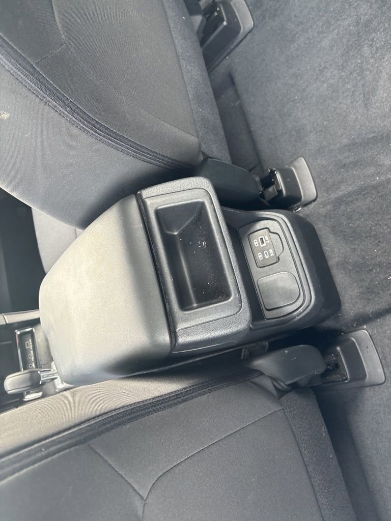 Certified 2024 Subaru Ascent 8-Passenger AWD/4WD image 21