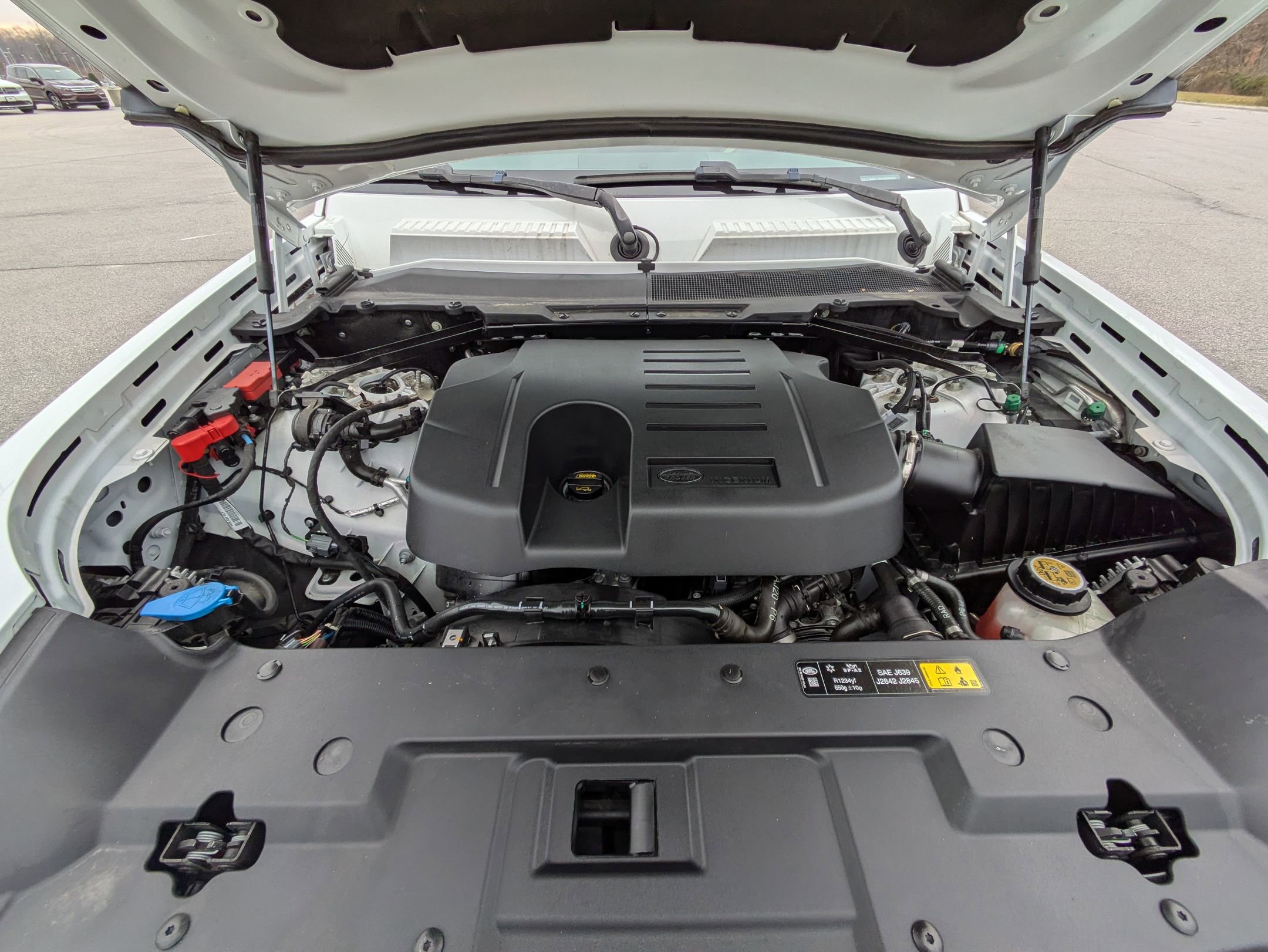 Certified 2024 Land Rover Defender 110 S image 32