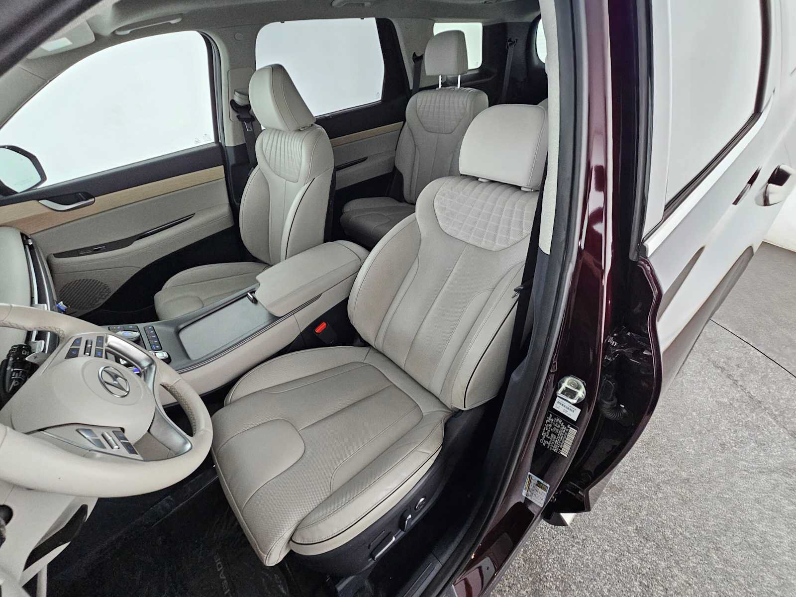 Used 2023 Hyundai Palisade Limited w/ Cargo Package FWD image 23