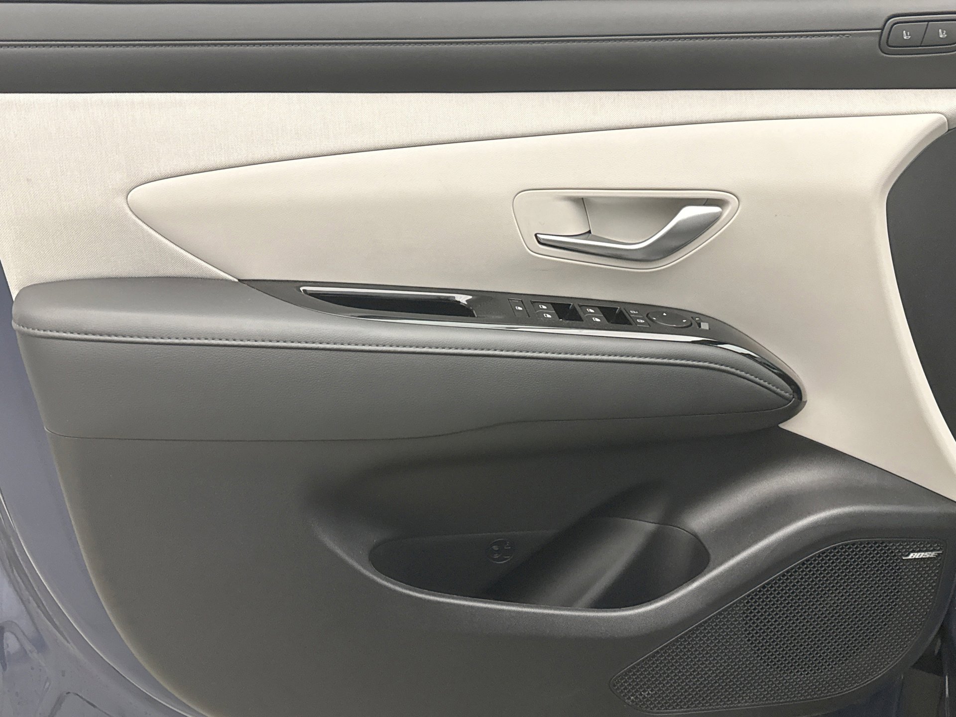 Used 2025 Hyundai Tucson Limited image 9