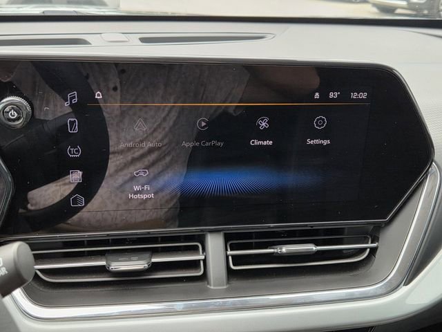 Used 2025 Chevrolet Trax LT FWD image 25
