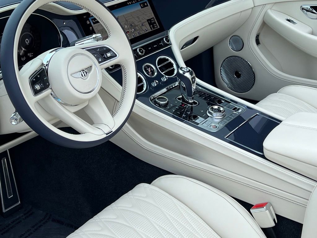 New 2026 Bentley Continental GTC AWD/4WD image 4