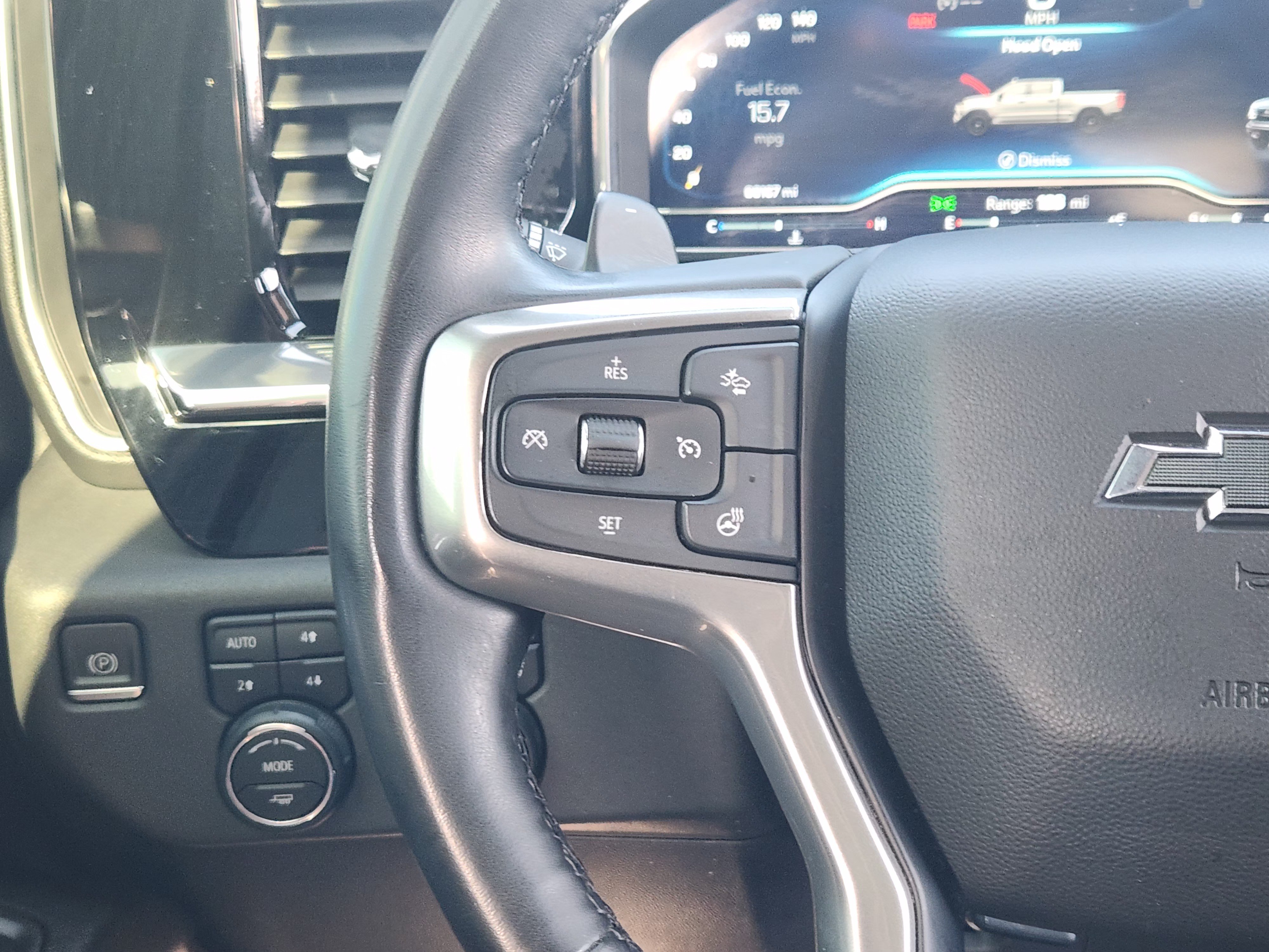 Used 2023 Chevrolet Silverado 1500 LT Trail Boss w/ LT Trail Boss Premium Package AWD/4WD image 29