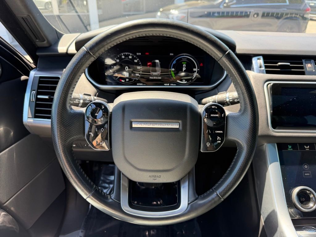 Used 2020 Land Rover Range Rover Sport HSE image 17