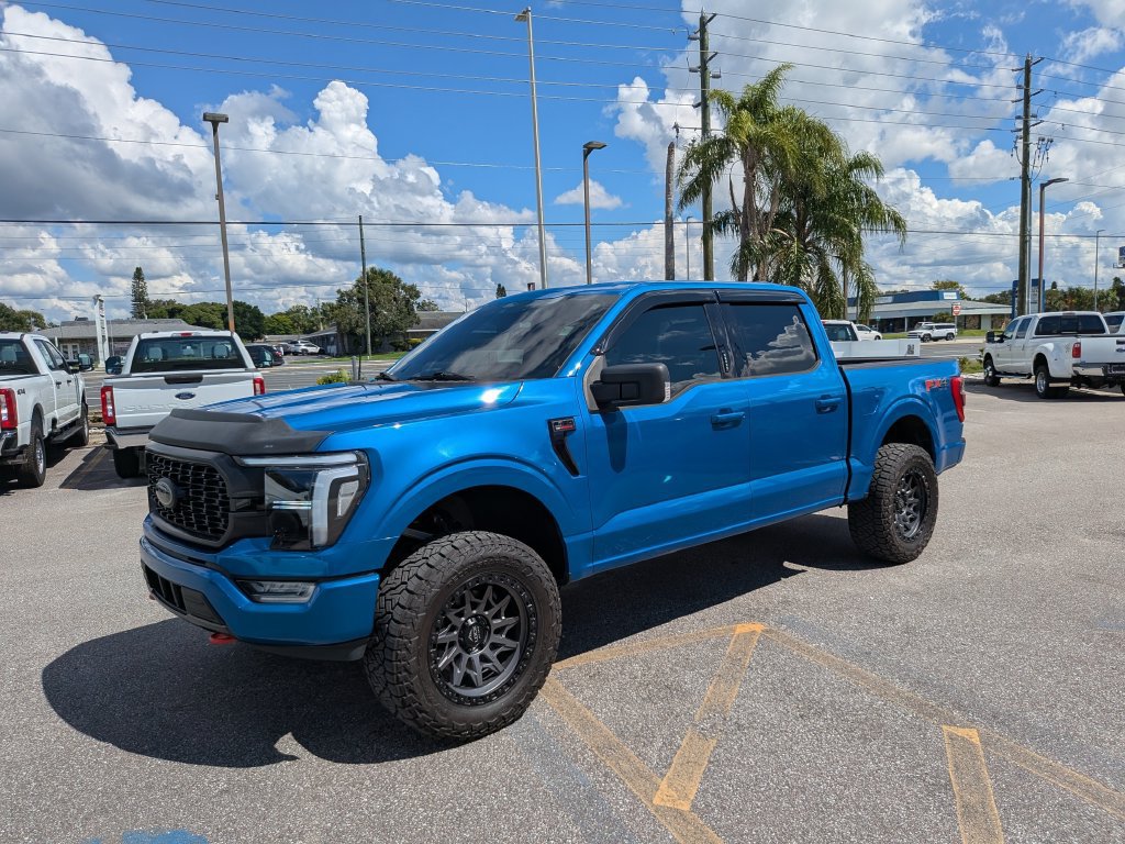 Used 2021 Ford F150 XLT w/ Equipment Group 302A High AWD/4WD image 3