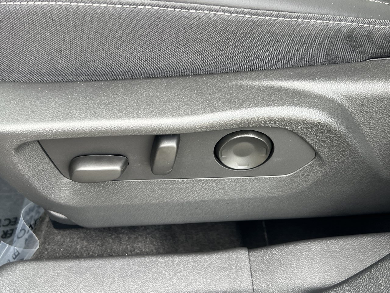 Used 2026 Buick Envision Preferred AWD/4WD image 9