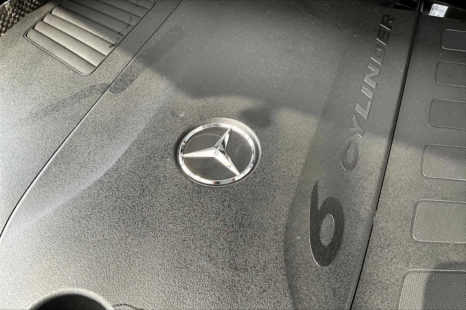 New 2026 Mercedes-Benz GLS 450 4MATIC image 19
