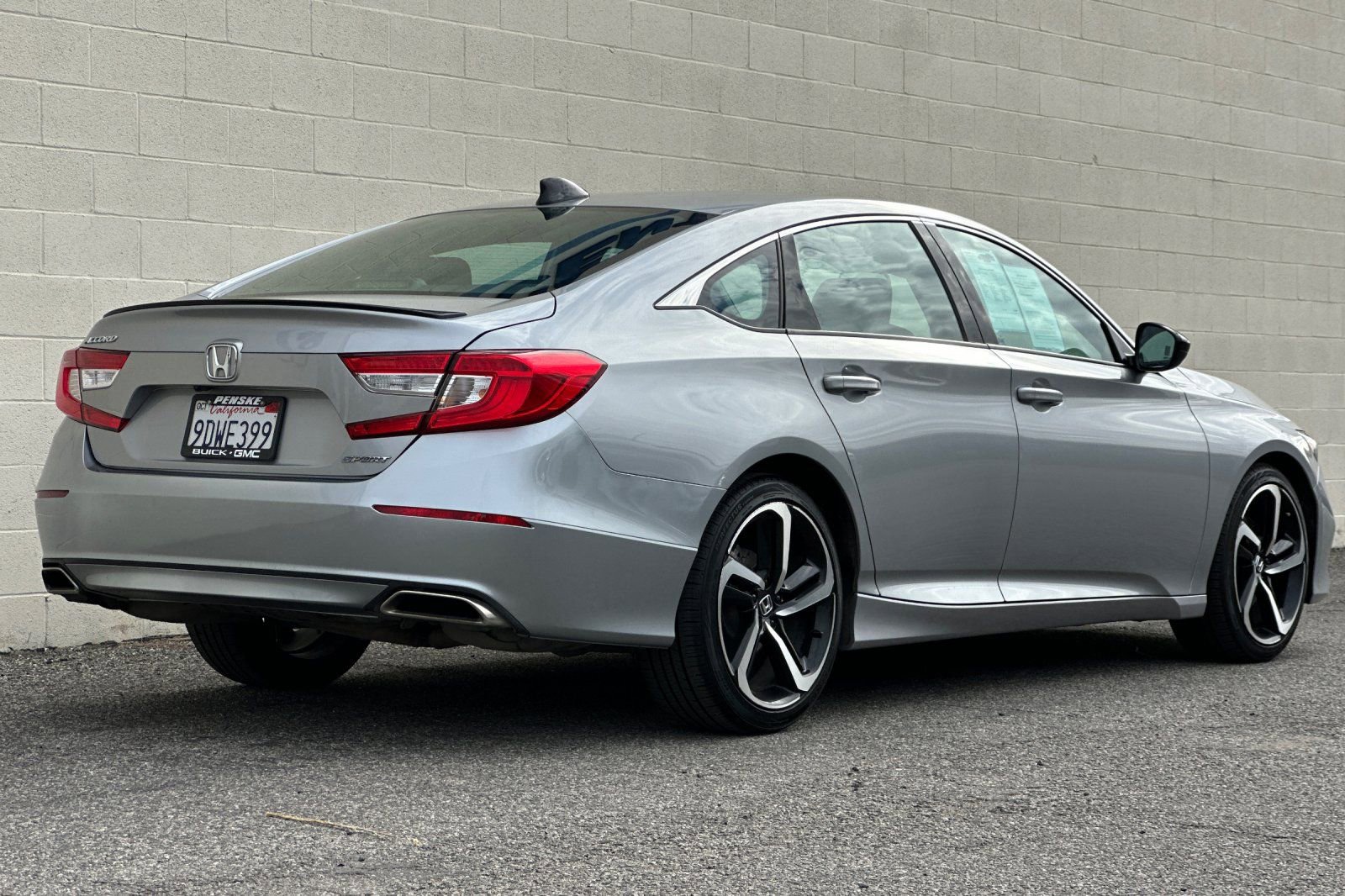 Used 2022 Honda Accord Sport image 4