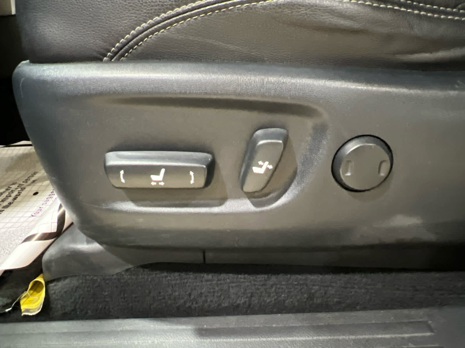 Used 2016 Toyota 4Runner SR5 Premium w/ Convenience Package image 18