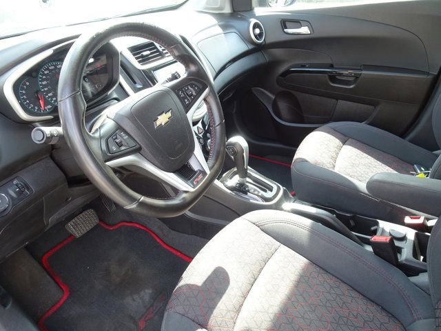 Used 2017 Chevrolet Sonic LT w/ Convenience Package image 16