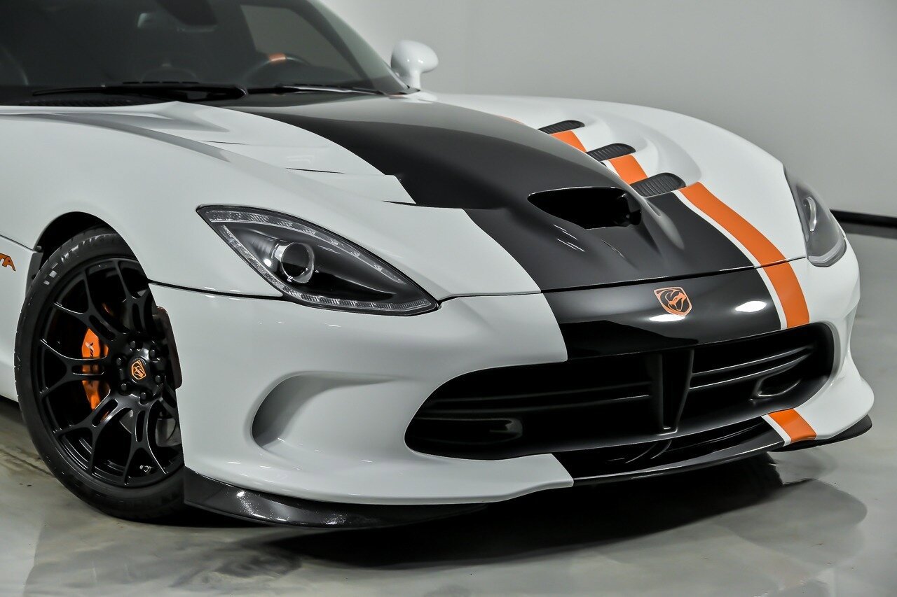 Used 2014 SRT Viper SRT-10 image 3