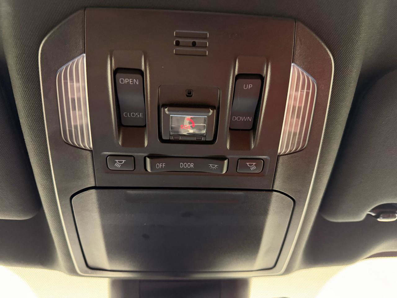 Used 2023 Toyota Highlander XSE FWD image 31