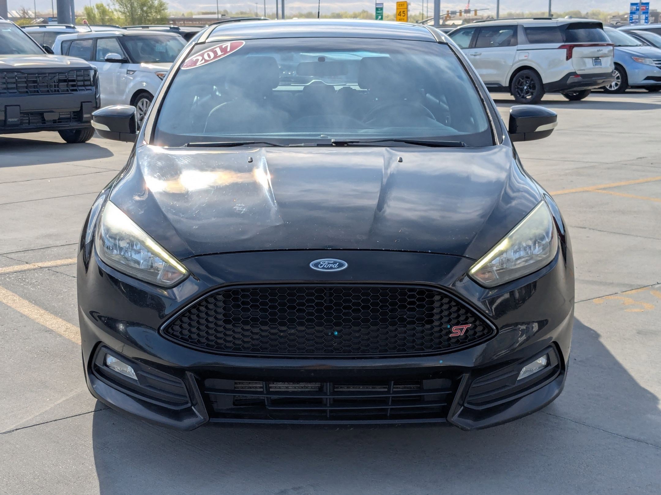 Used 2017 Ford Focus ST image 8