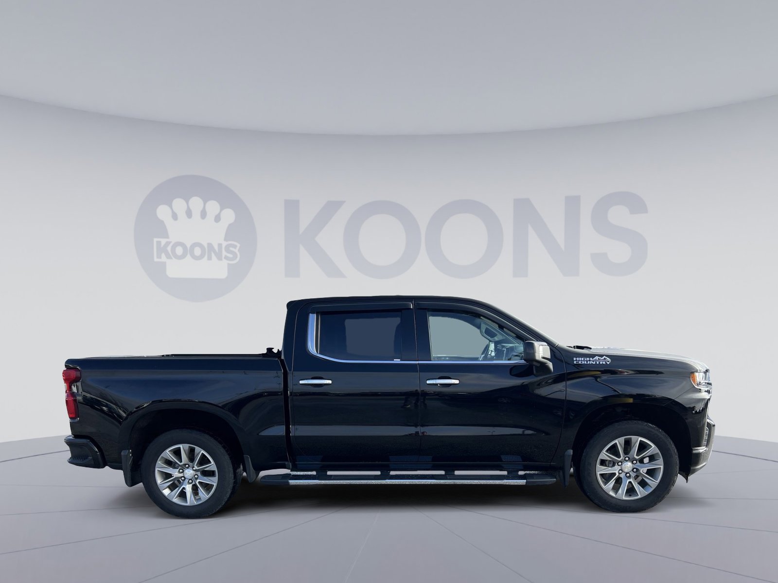 Used 2019 Chevrolet Silverado 1500 High Country w/ Z71 Off-Road Package image 8