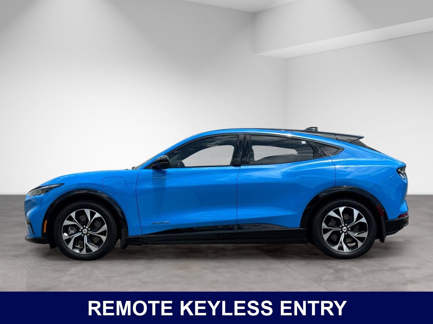 Used 2022 Ford Mustang Mach-E Premium AWD/4WD image 3