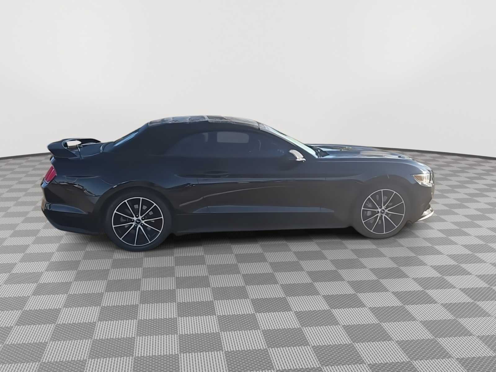 Used 2015 Ford Mustang GT Premium w/ Equipment Group 401A RWD image 9