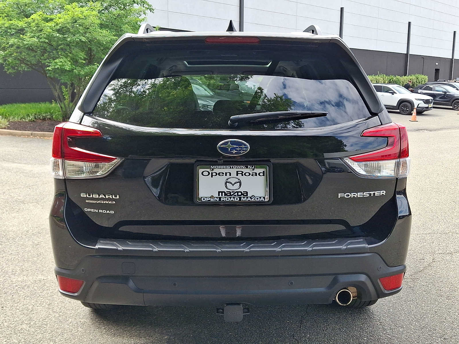 Used 2023 Subaru Forester Limited AWD/4WD image 6