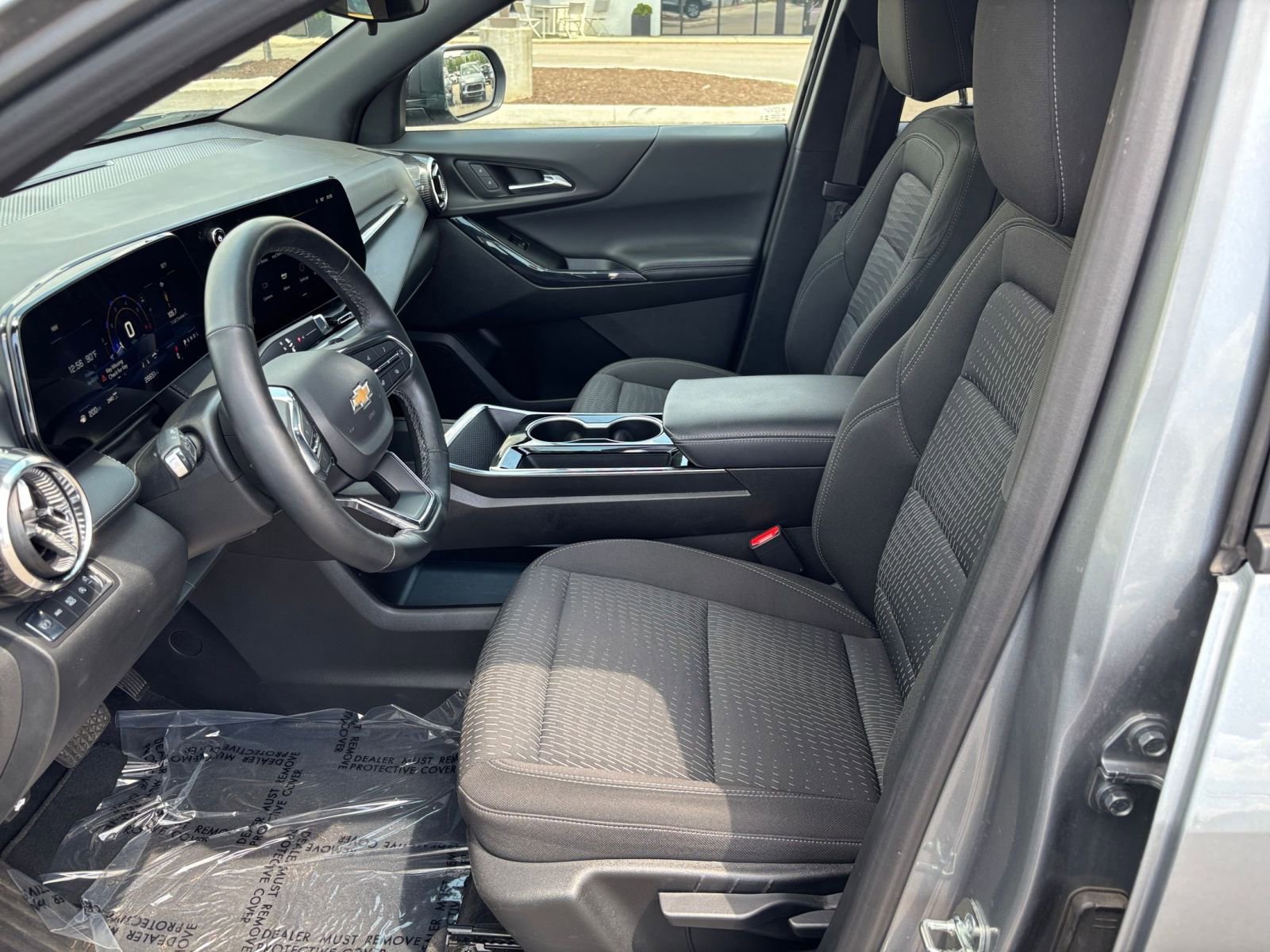 Used 2025 Chevrolet Equinox LT AWD/4WD image 27