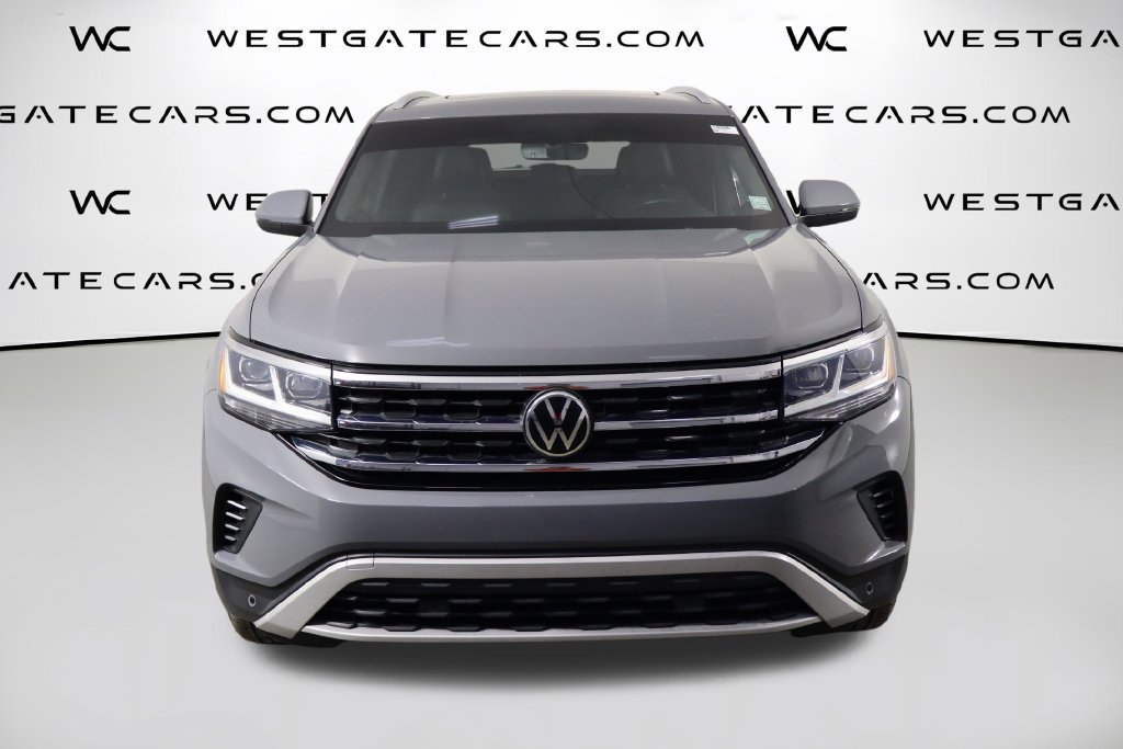 Used 2022 Volkswagen Atlas Cross Sport SE FWD image 2