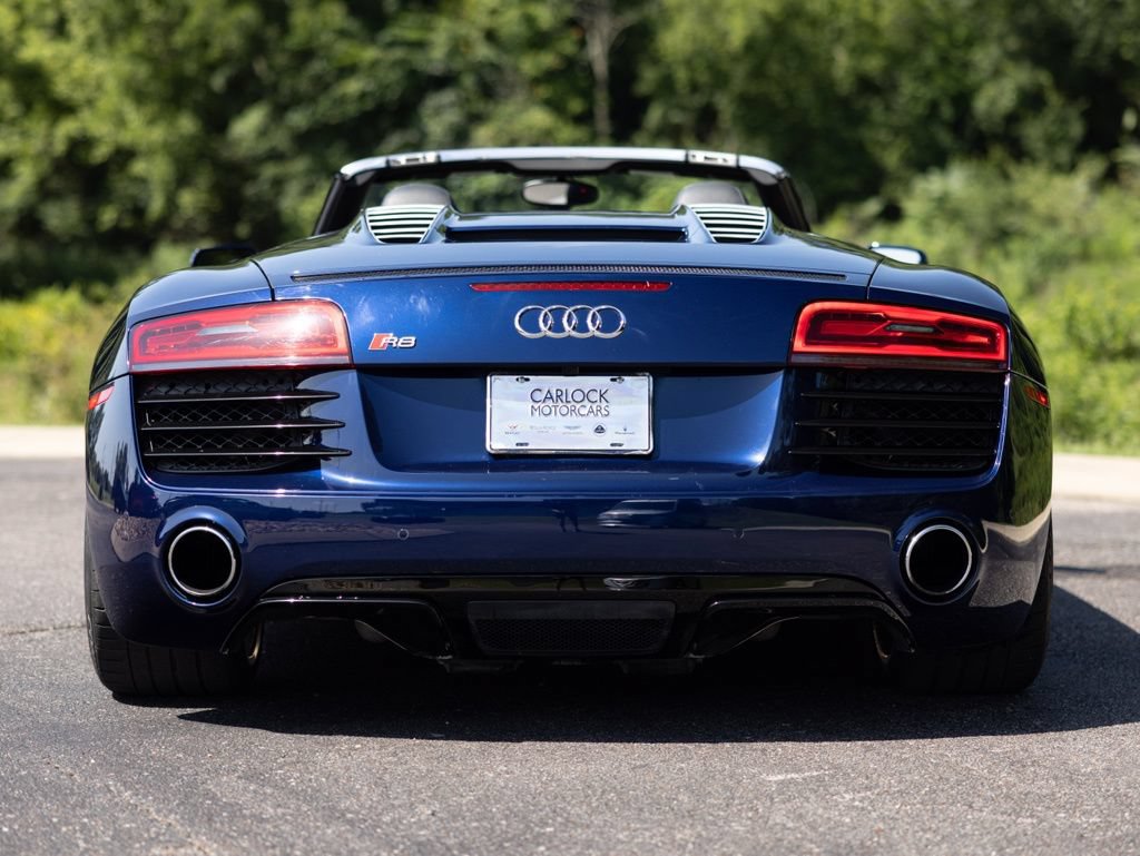 Used 2014 Audi R8 V8 w/ Convenience Package AWD/4WD image 5