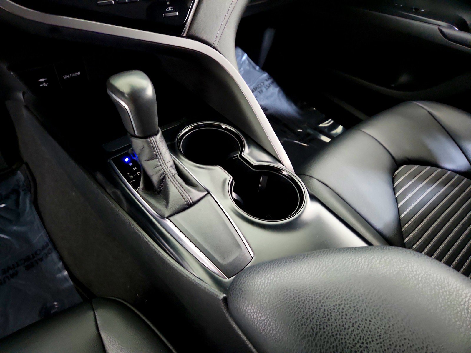 Used 2019 Toyota Camry SE image 13